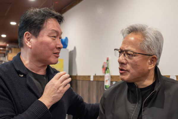 SK그룹 회장 최태원이 한 달 만에 젠슨 황 또 만난다 : 이번엔 치맥 회동 아니고 엔비디아 기술 컨퍼런스
